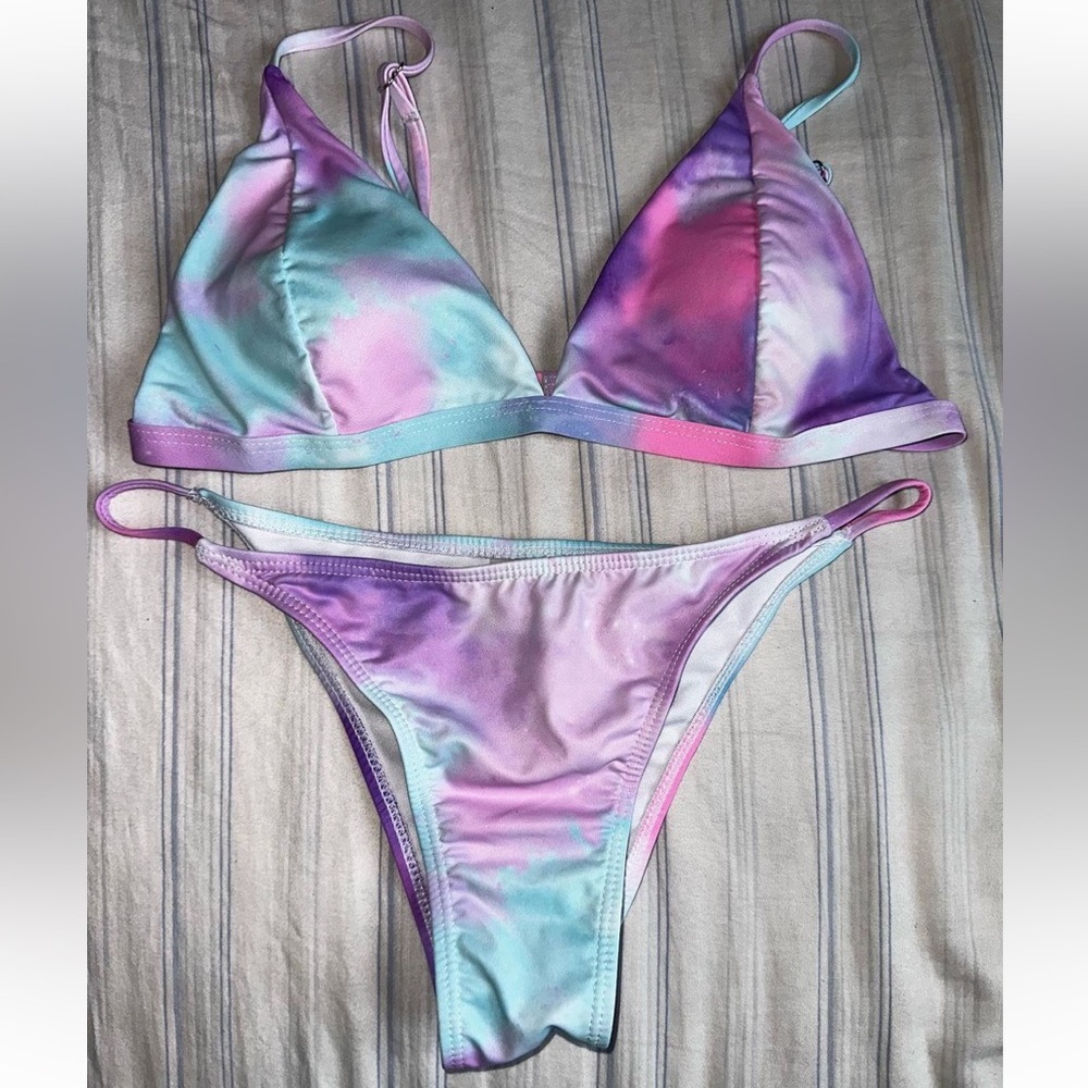 Bathing suit